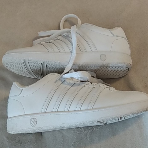 K-Swiss white tennies - Picture 3 of 8